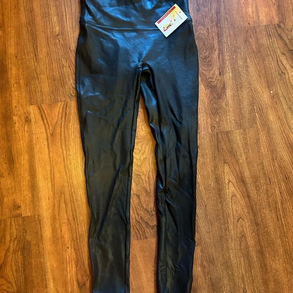 NWT Spanx Faux Leather Leggings Medium
